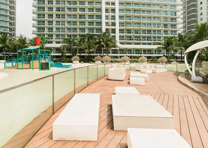 Aparthotel Cozy 1 Bedroom Unit With Balcony Azure Bahamas South Manila